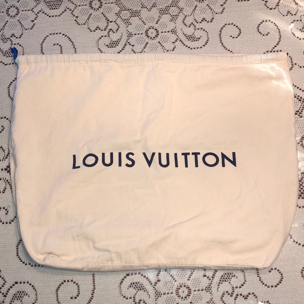 Luis Vuitton dust bag 23.5” x 18”